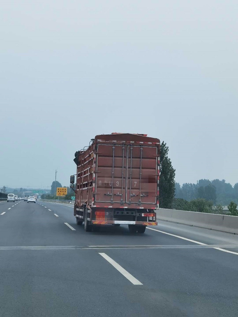 BBIN宝盈集团销售高栏卡车